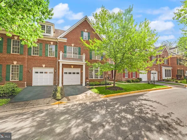 4333 Delegate Ct, Fairfax, VA 22030