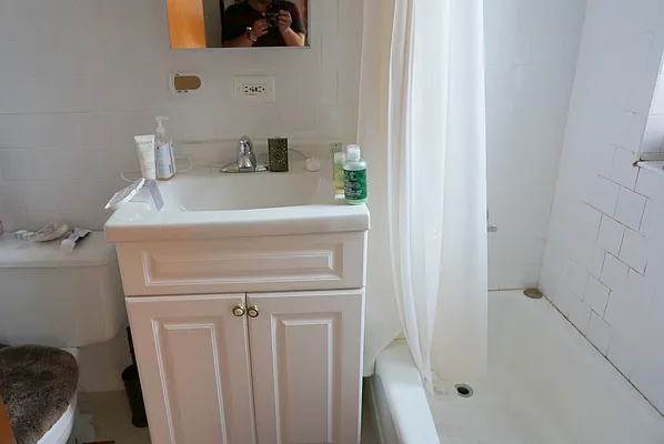 Rented by Compass | media 27