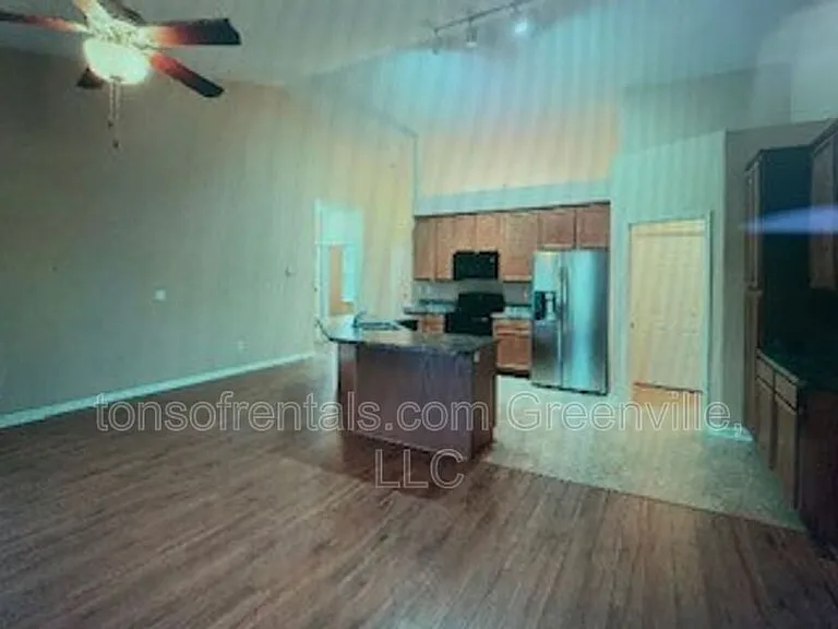 19 Tack Ln — Photo 3