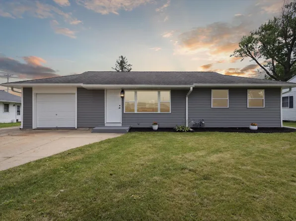 1216 Matheson St, Janesville, WI 53545