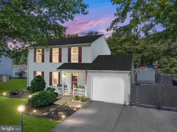 13 Barons Ct, Dover, DE 19901