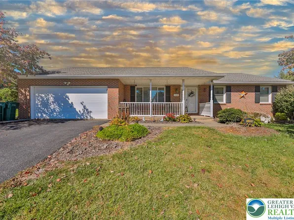 1328 Melanie Ln, Easton, PA 18045