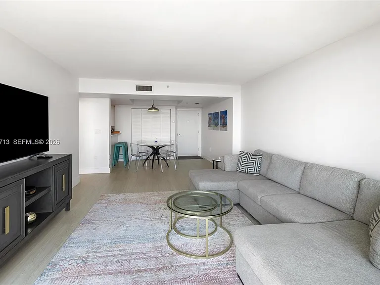 650 West Ave #1406 — Photo 7