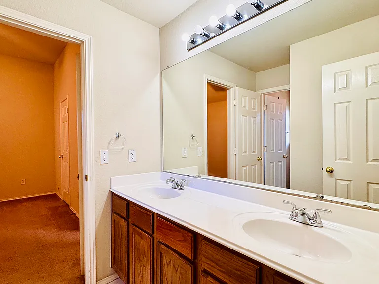 4021 Aladdin Dr — Photo 26