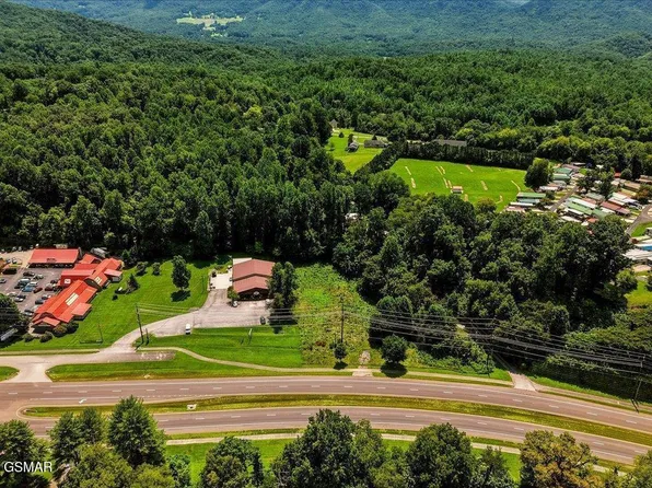 Parc128 E Lamar Alexander Pkwy, Townsend, TN 37882