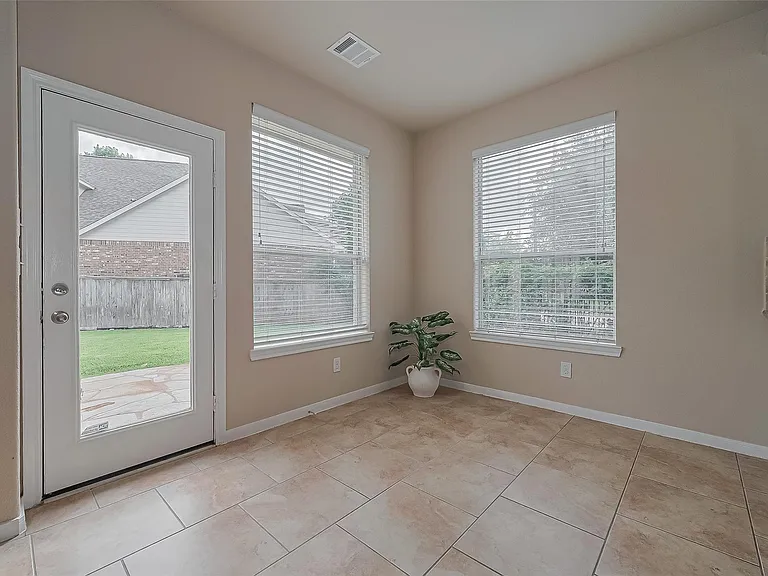 15 Wenoah Pl — Photo 10