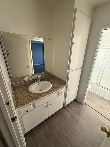 1207 Rose Ave Photo 1