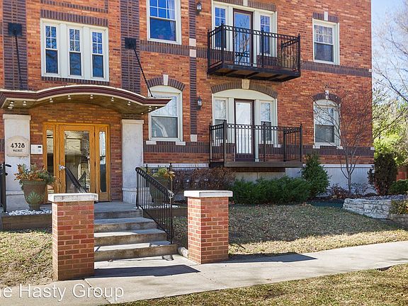 3rd image of 4328 Walnut St APT 1A