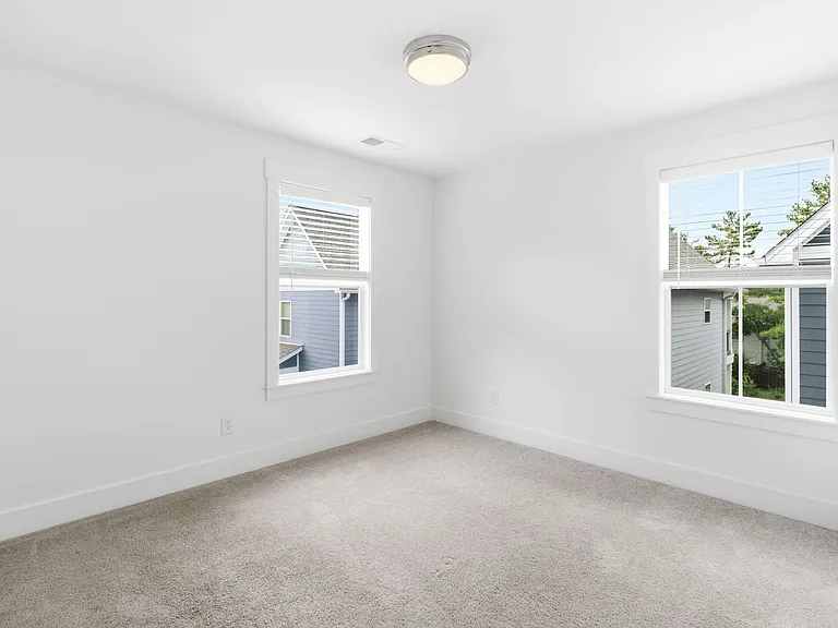 802 Briar Cir — Photo 27