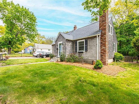 3rd image of 75 Knotty Oak Rd