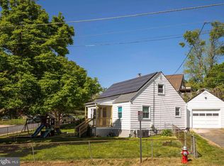 2420 Byrd Ln, Alexandria, VA 22303