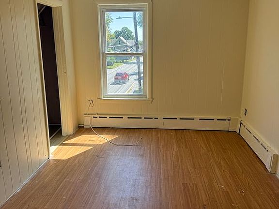 4th image of 64 Church St Unit 2