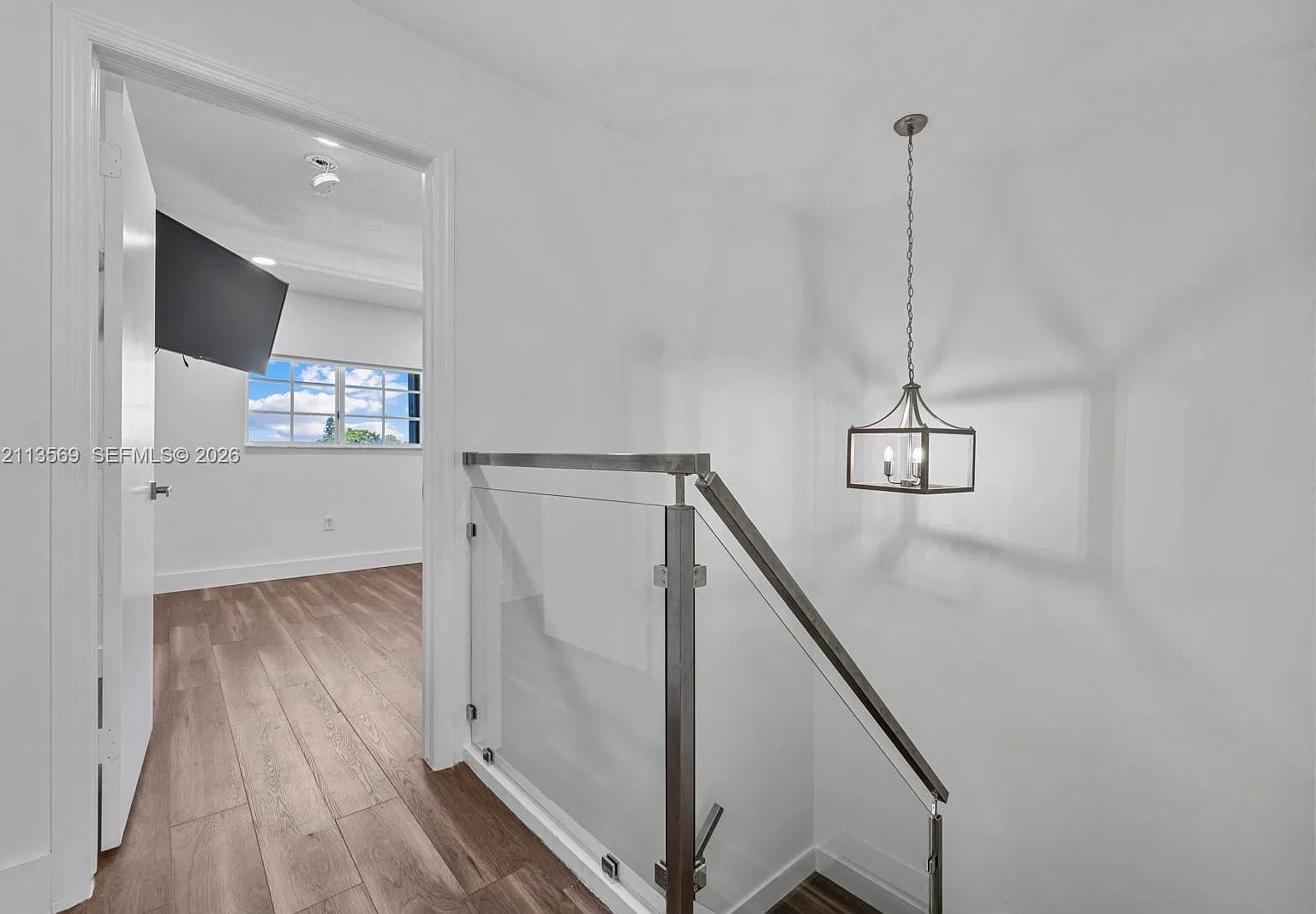 3 bed, 2.5 bath, 1220 sqft, $3,150 — Photo 4