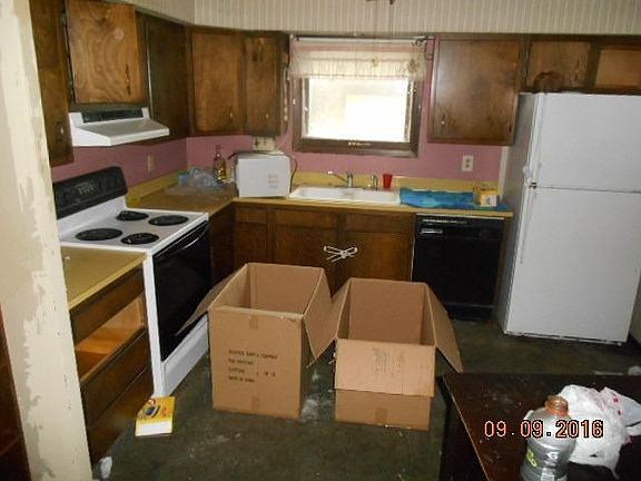 5th image of 14721 Eastbourne Cir
