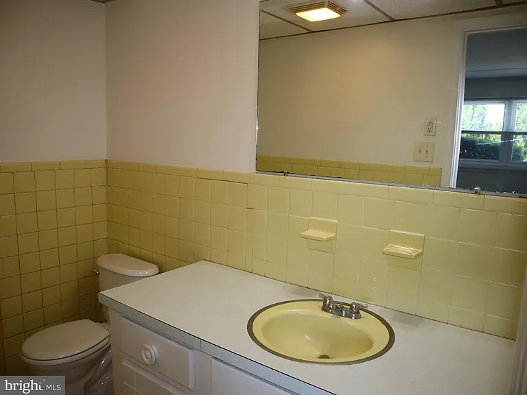 319 Camden Ave #D — Photo 4
