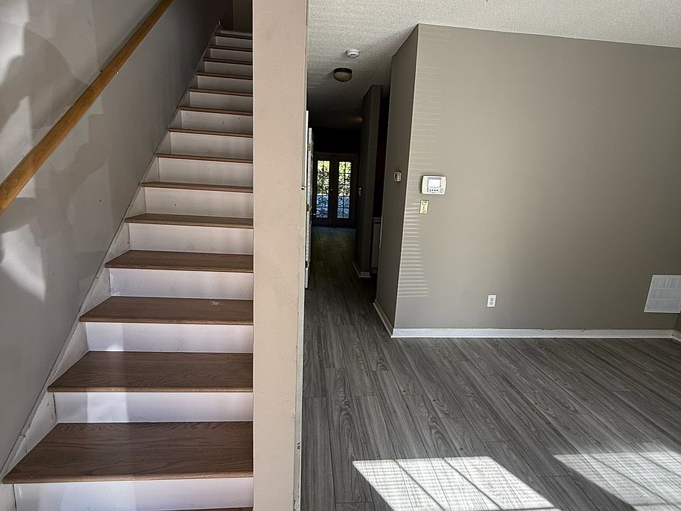 1st image of 3633 Ginnis Rd SW Unit 6
