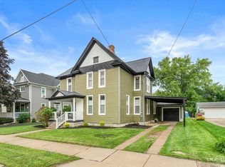 211 E Boyd St, Dixon, IL 61021