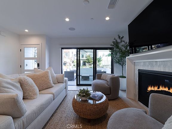 4th image of 603 Acacia Ave #A