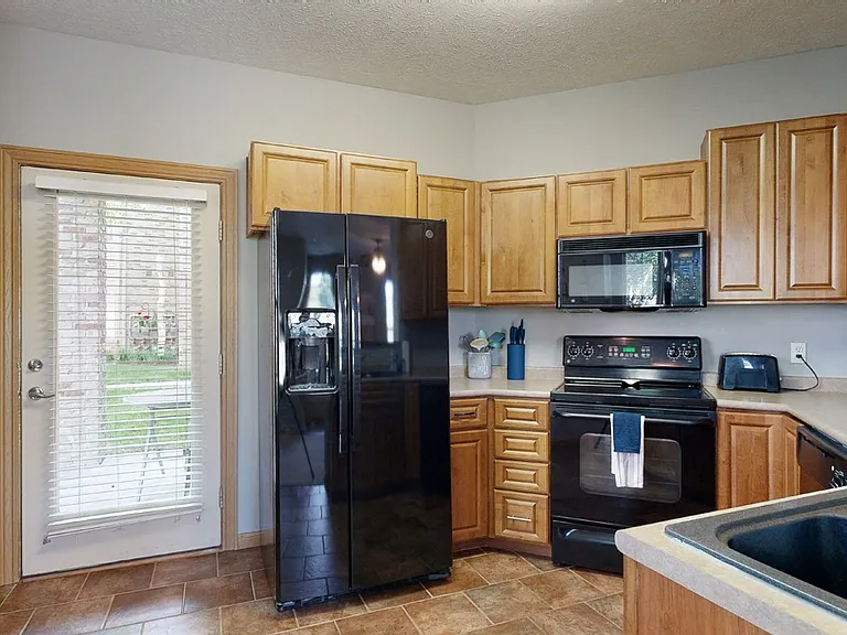 Stone Creek Villas — Photo 116