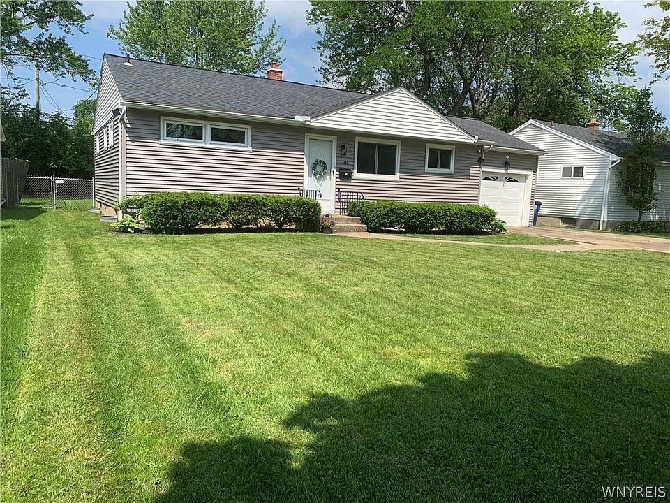 1st image of 105 Imperial Dr