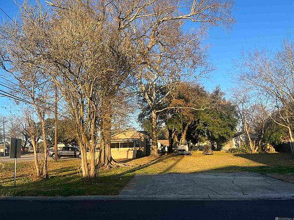 2nd image of Belleview Dr