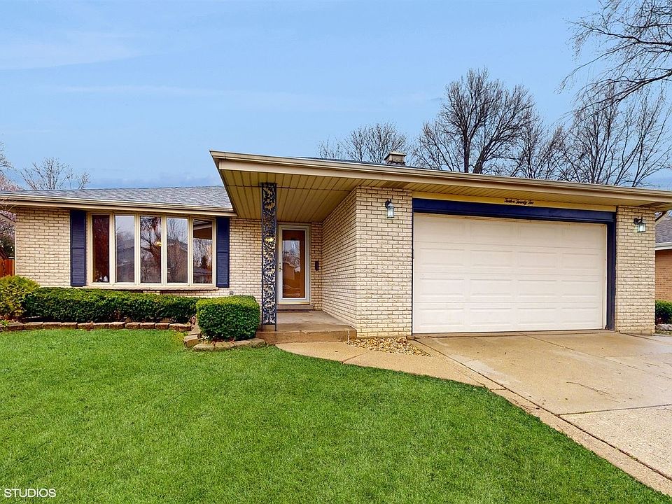 1st image of 1222 W Glenn Ln