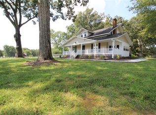 5070 Pine Hall Rd, Walkertown, NC 27051