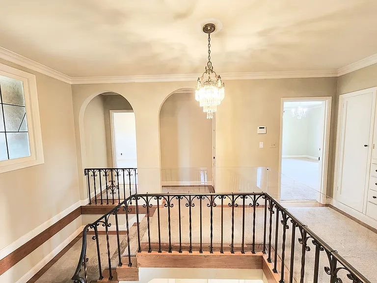 531 Harvard Rd — Photo 12