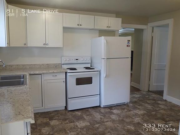 3rd image of 811 S Lake Dr