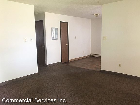 2nd image of 747 Glenarm St APT 3
