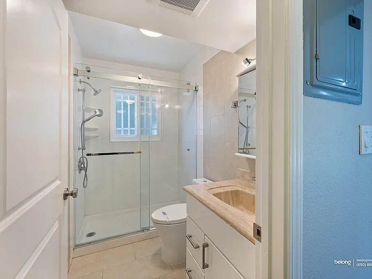 3661 Slopeview Dr — Photo 35