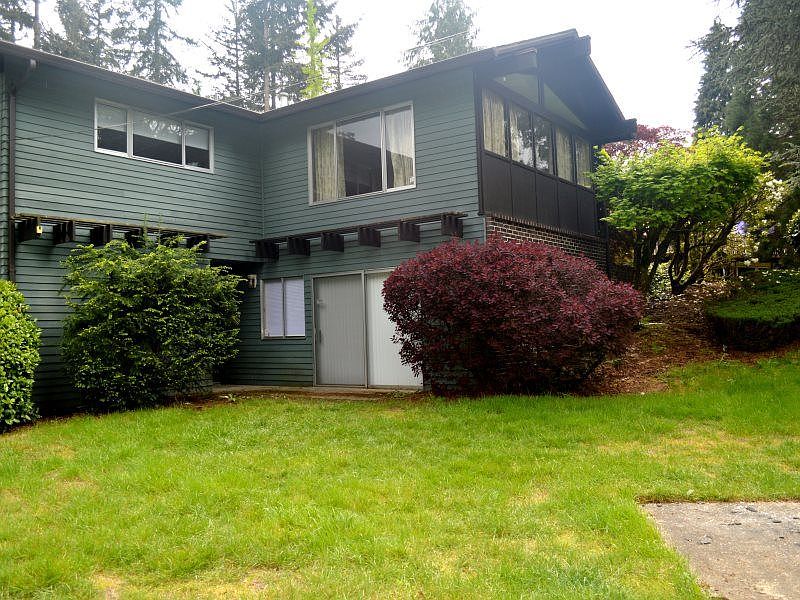 1st image of 13029 NE 73rd St