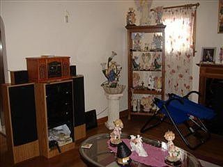5th image of 3445 Grove Ave