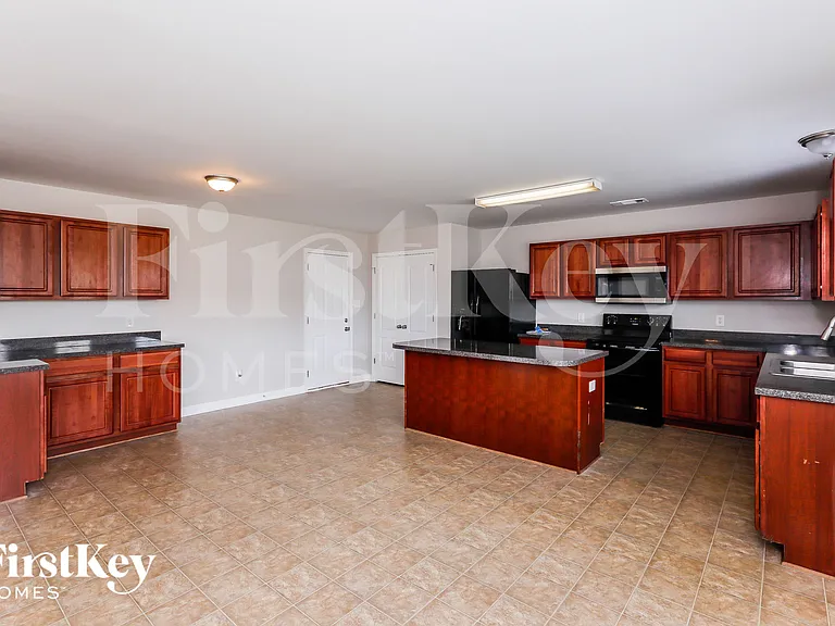 2922 Blueberry Dr — Photo 6