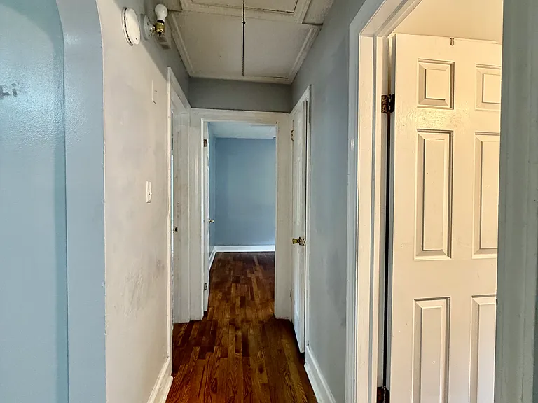 5414 Princess St — Photo 9