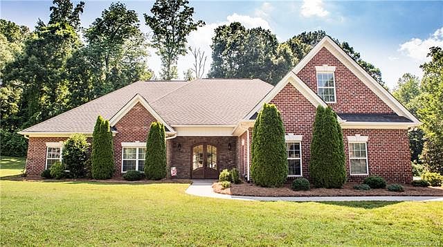 1st image of 608 Shady Creek Ct
