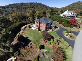 4 Elk Mountain Rdg, Asheville, NC 28804