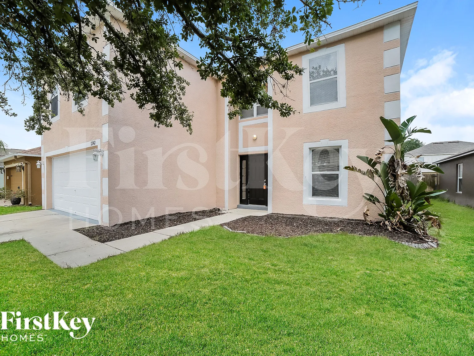4 bed, 2.5 bath, 2856 sqft, $2,365 — Photo 2