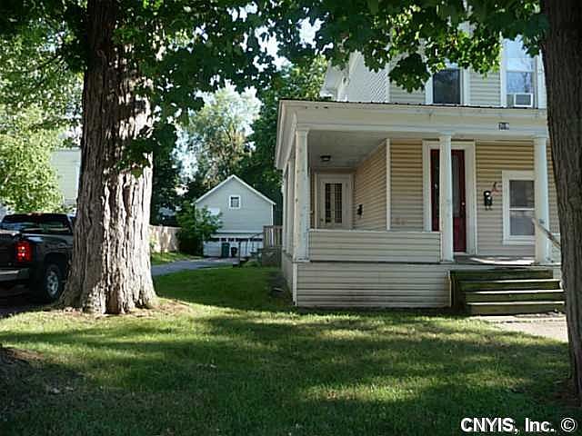 2nd image of 309 Mullin St