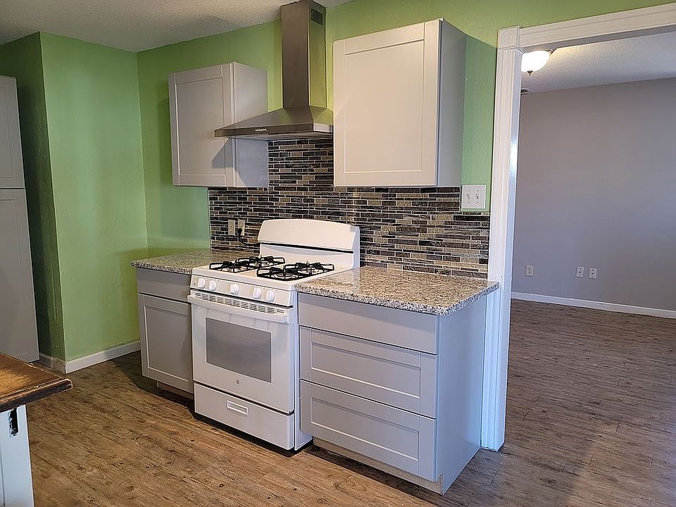 Kitchen-Gas range