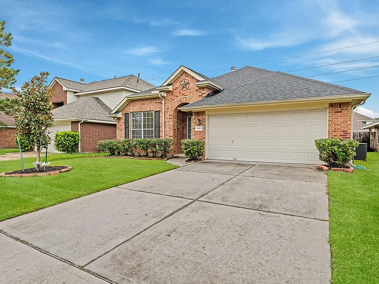 6423 Bonnie Chase Ln — Photo 2