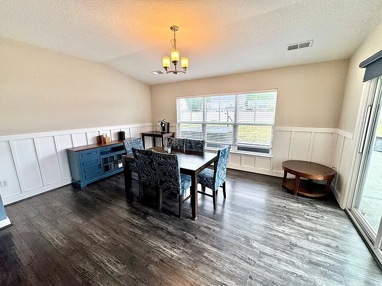 3624 Horton Way — Photo 4