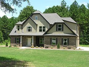 2nd image of 175 Chantilly Ln