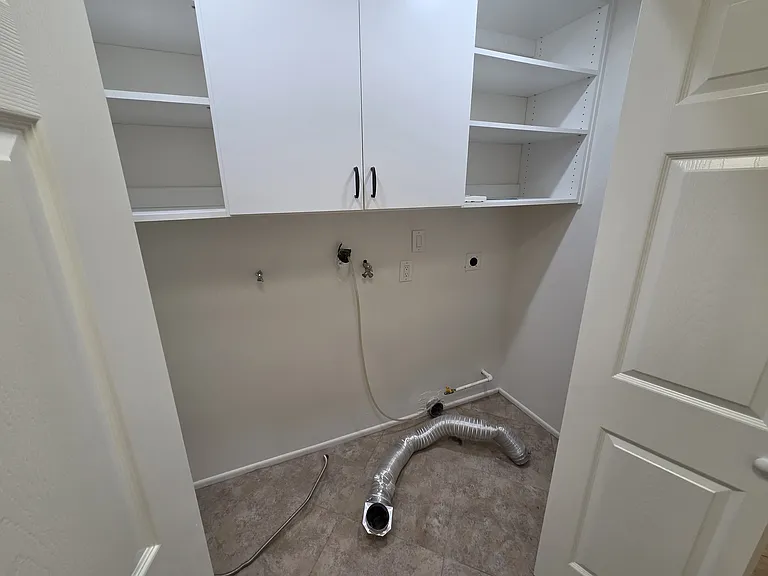 1037 Alta Vista Dr — Photo 34