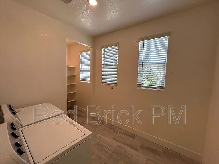 2367 Explorador Dr — Photo 4