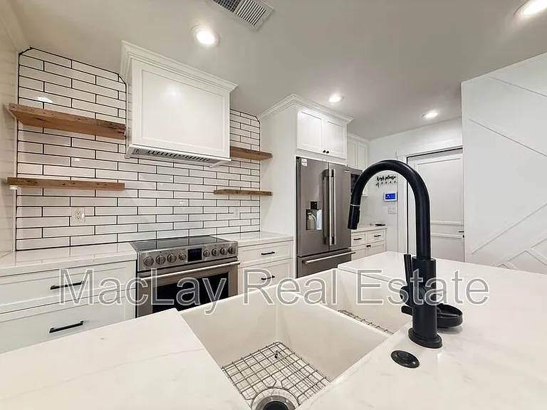 1363 W Los Lagos Vista Ave — Photo 5