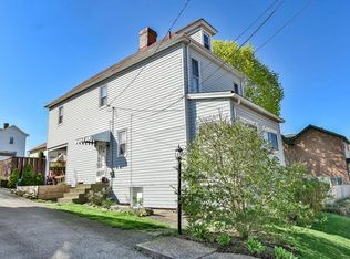 32 Oak St, Manor, PA 15665
