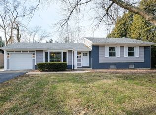 710 Pine St, Deerfield, IL 60015