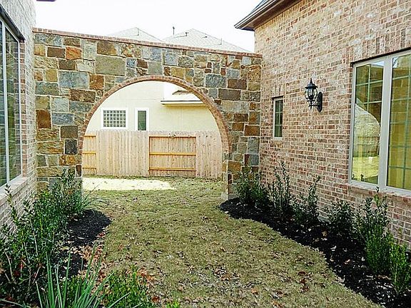 2nd image of 4607 Ravensthorpe Ct