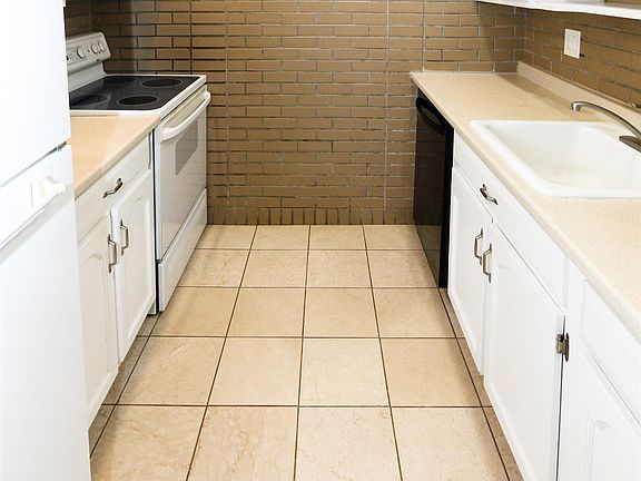 3rd image of 105 G Capitol Hill Drive #105 G